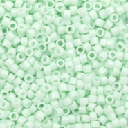 Perles Miyuki delicas 11/0 Opaque light mint green DB-1496-1