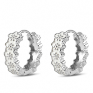 M&eacute;tal TQ laiton cr&eacute;oles &eacute;maill&eacute;es fleur Argent&eacute;-blanc