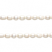 TQ Perles d'eau douce "grain de riz" 8x6 mm Blanc naturel