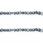 Perles d'eau douce imparfaites nugget 5-6mm Bleu paon