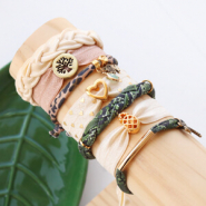Sets d'inspiration Des bracelets tendances avec le ruban élastique Ibiza