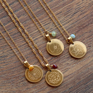 Sets d'inspiration Tendance ! Bijoux avec breloques Fleur de naissance 