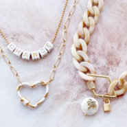 Sets d'inspiration Créer des bijoux incontournables avec des pendentifs fermoirs en zirconium  