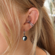 Sets d'inspiration Inspiration pour le port de boucles d’oreilles ear cuff tendance