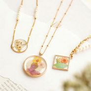 Sets d'inspiration Un air de PRINTEMPS avec pendentifs et connecteurs avec fleurs séchées