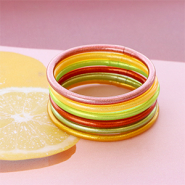 Sets d'inspiration Voici comment porter des bracelets joncs type bouddhiste prêts à l'emploi.