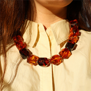 Sets d'inspiration Créer des colliers et bracelets tendance avec des perles acryliques