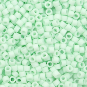 Perles Miyuki delicas 11/0 Opaque matte light mint green DB-1516