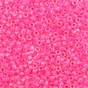 Perles Miyuki delicas 11/0 Luminous wild strawberry pink DB-2035