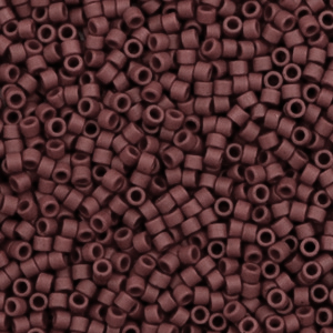 Perles Miyuki delicas 11/0 Opaque matte currant brown DB-1584