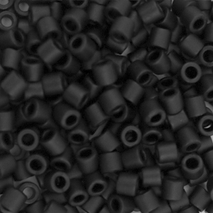 Perles Miyuki d&eacute;licas 8/0 Matte black DBL-310