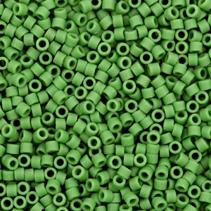 Perles Miyuki d&eacute;licas 11/0 Opaque matte green DB-754