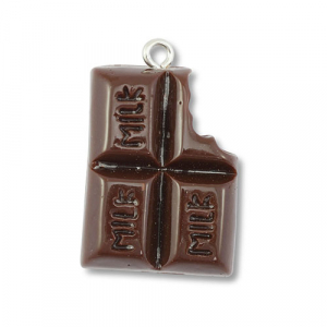Pendentifs en r&eacute;sine chocolat Marron fonc&eacute;