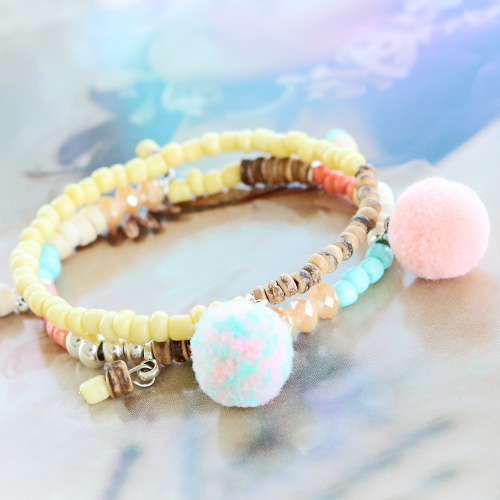 Des bijoux style Cara&iuml;be avec des perles en coco