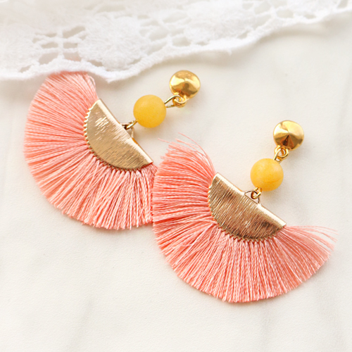 Lancez-vous dans la cr&eacute;ation de bijoux fantaisies avec des pierres naturelles