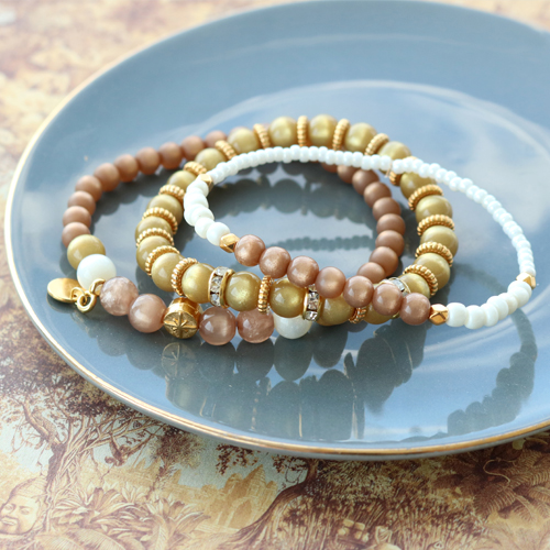 Magnifiques boucles d&rsquo;oreilles et bracelets dans des couleurs chaudes des perles Polaris Elements