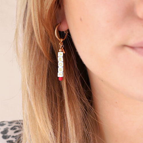 Laissez-vous inspirer : bijoux avec des perles lettres sont pour m&egrave;re & fille