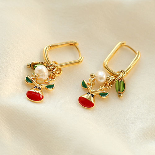 Cr&eacute;ez de magnifiques bijoux de No&euml;l avec des breloques en m&eacute;tal TQ !