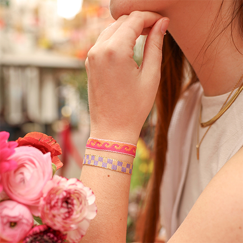 Inspiration avec ruban &agrave; texte et cartes &agrave; bijoux uniques