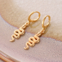 Boucles d&rsquo;oreilles statement avec de nouveaux supports boucles d&rsquo;oreilles 