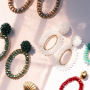 Inspiration avec des pendentifs &agrave; facettes color&eacute;s 