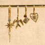 Bijoux minimalistes avec breloques en inox avec strass 