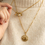 Bijoux minimalistes avec breloques en inox avec strass 