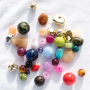 Cr&eacute;er des bijoux avec des perles acryliques 
