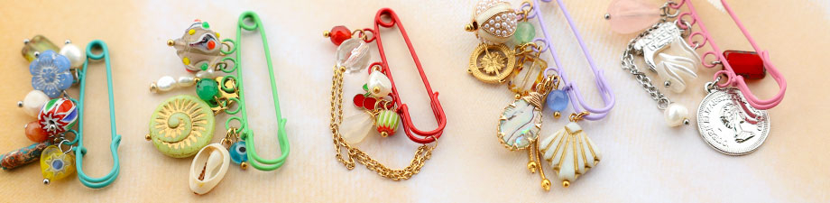 Nouvelle collection d&rsquo;&eacute;pingles avec anneaux